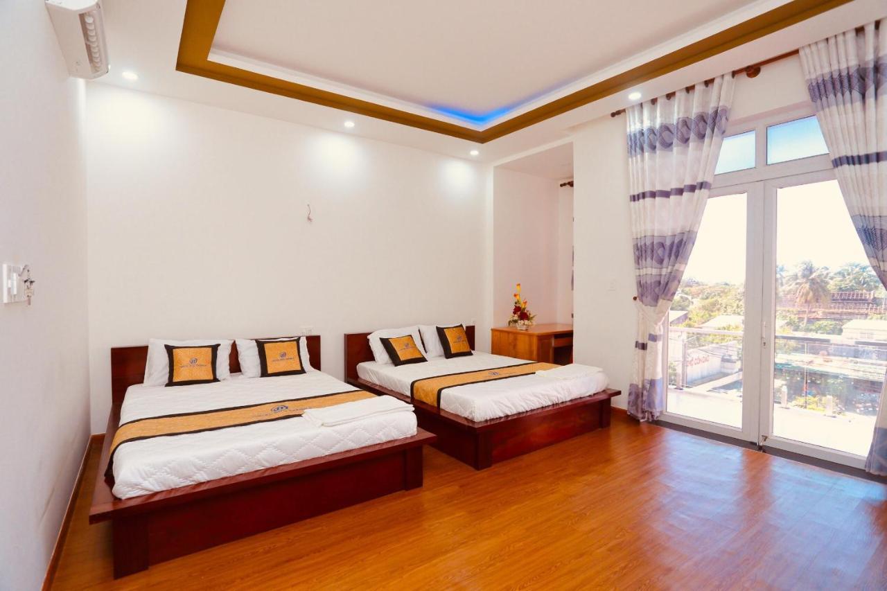 Hotel Đức Thành Chi Khu Co Ong Esterno foto