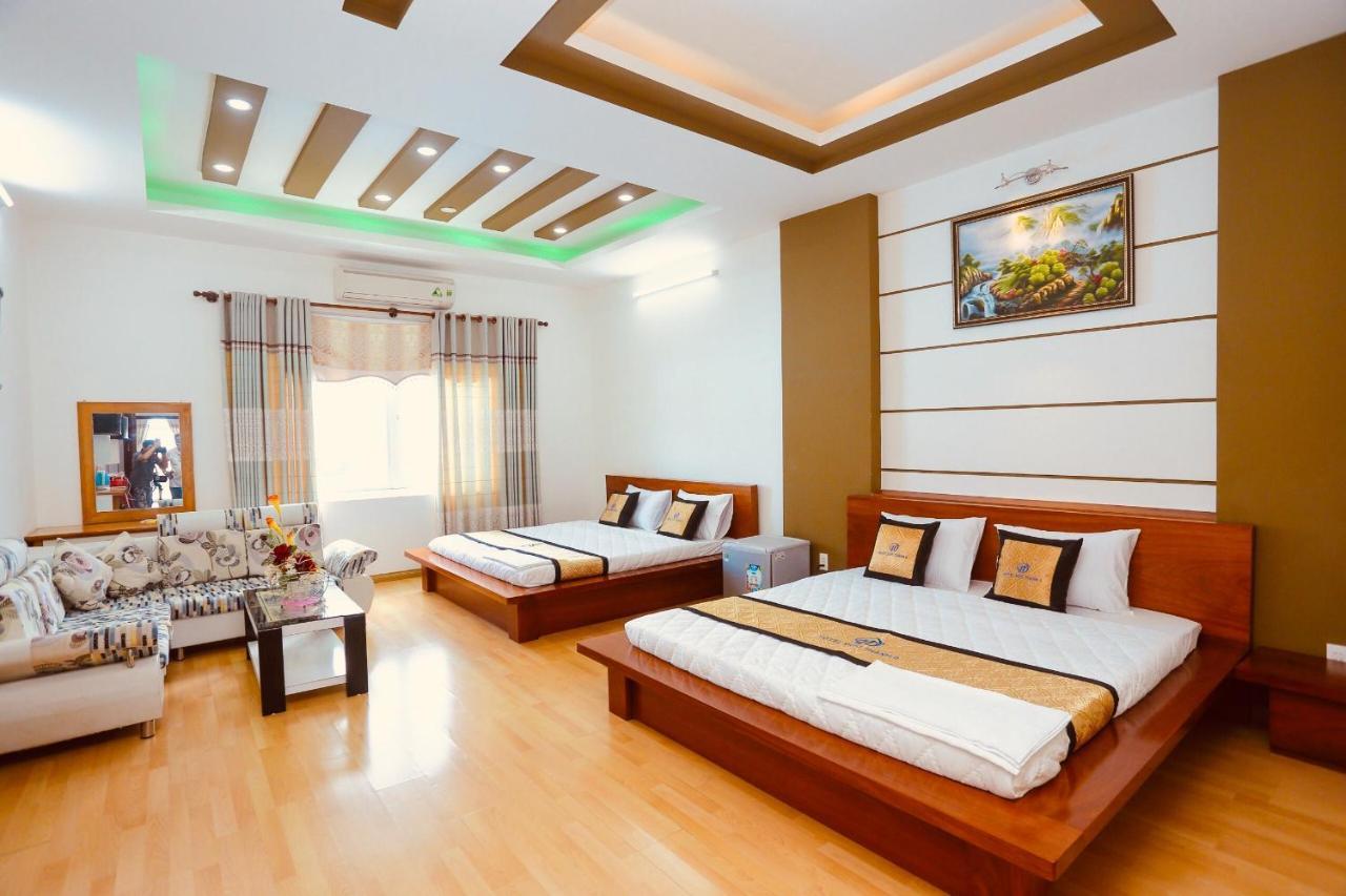 Hotel Đức Thành Chi Khu Co Ong Esterno foto