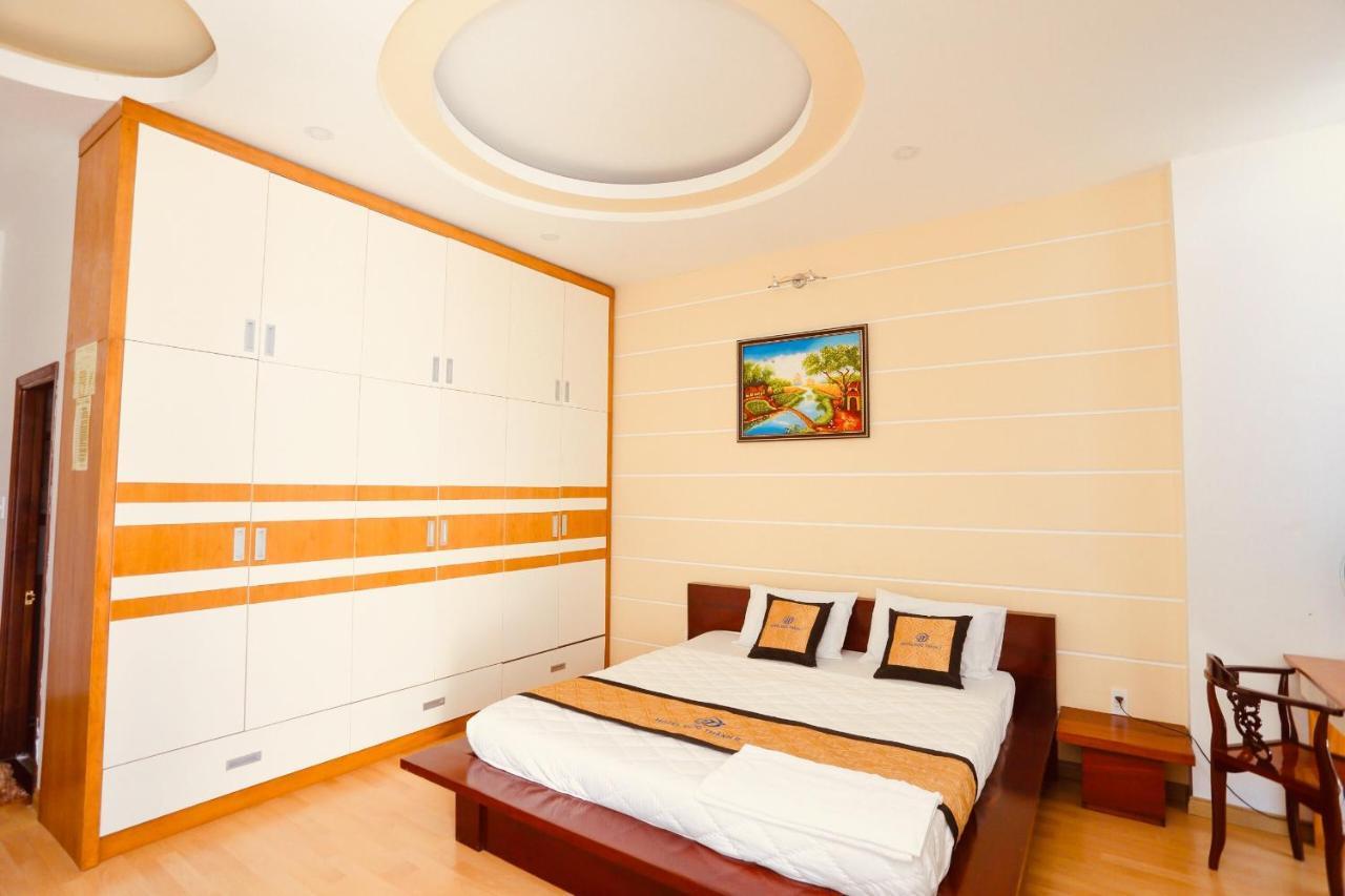 Hotel Đức Thành Chi Khu Co Ong Esterno foto
