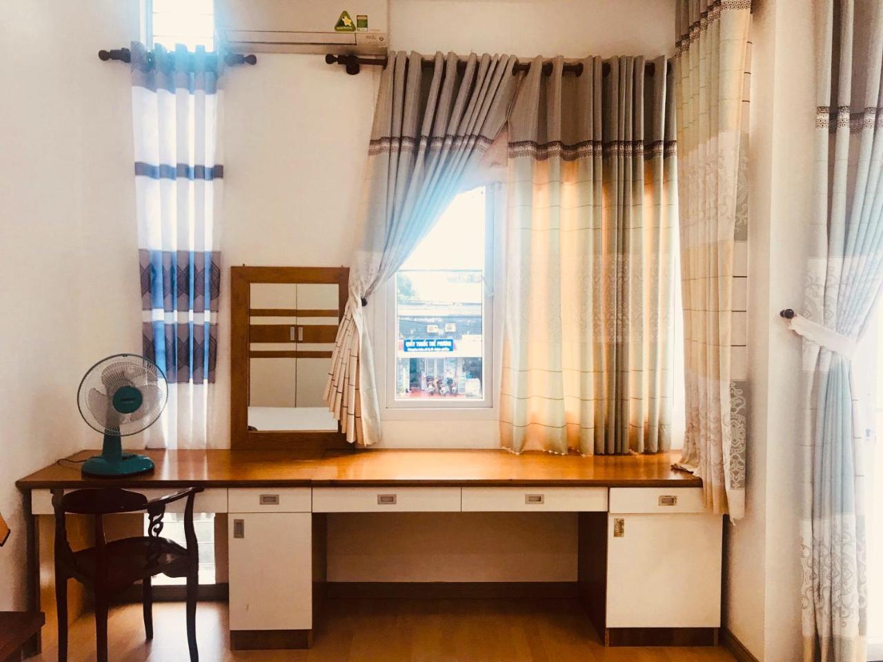Hotel Đức Thành Chi Khu Co Ong Esterno foto